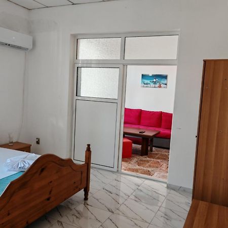 Къща За Гости Пиргос Burgas Esterno foto