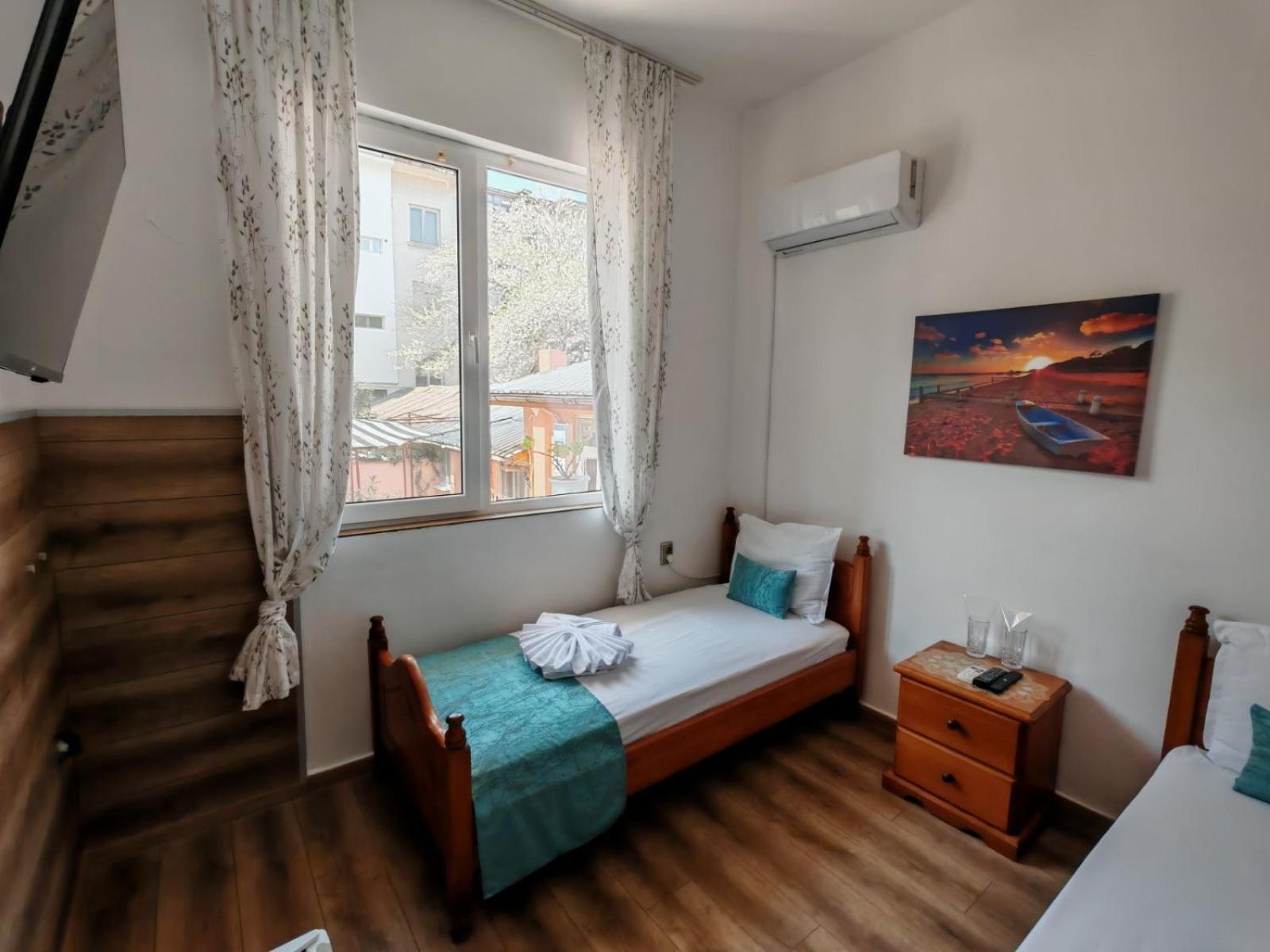 Къща За Гости Пиргос Burgas Esterno foto
